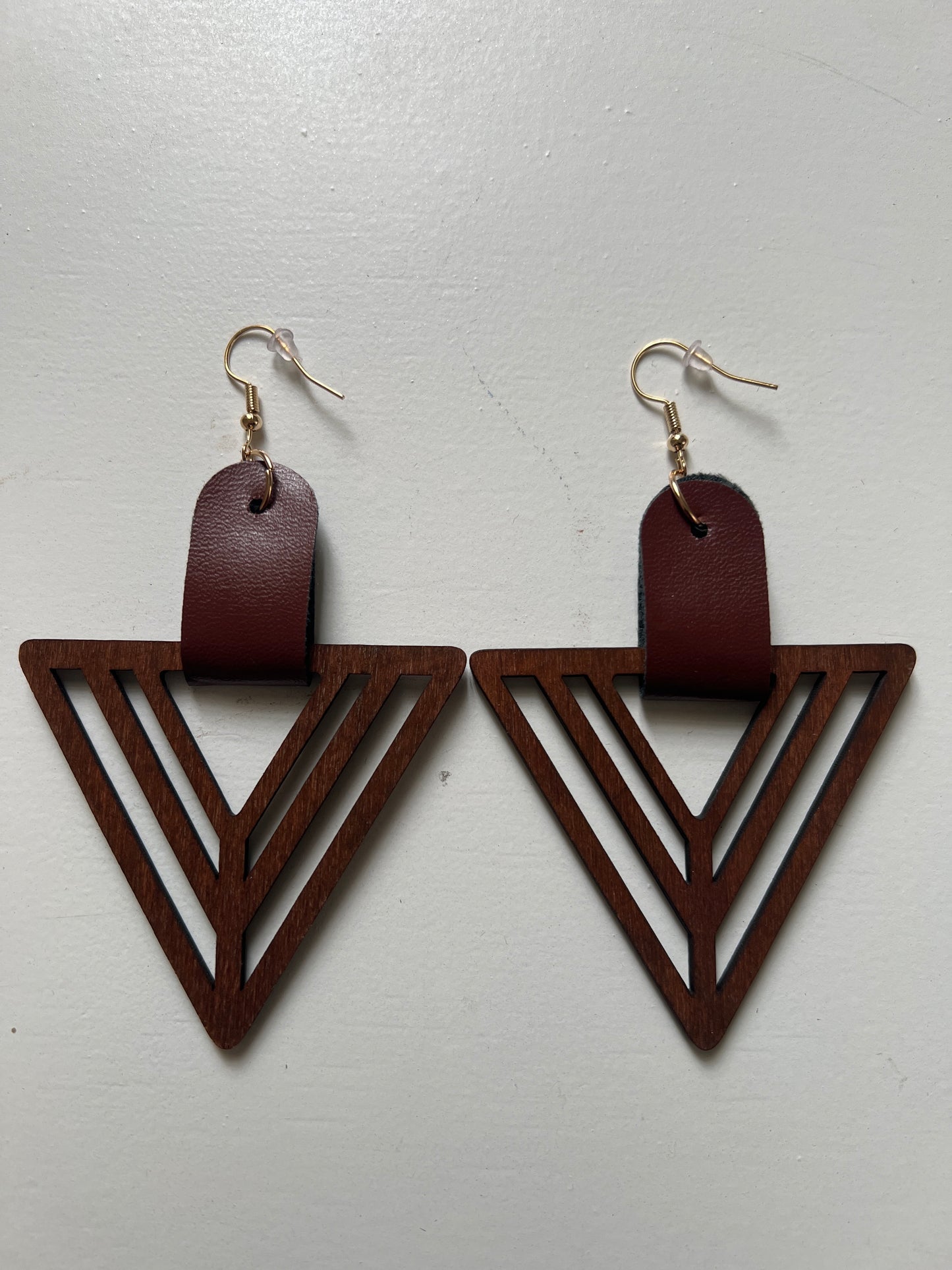 R30 Triangle earrings
