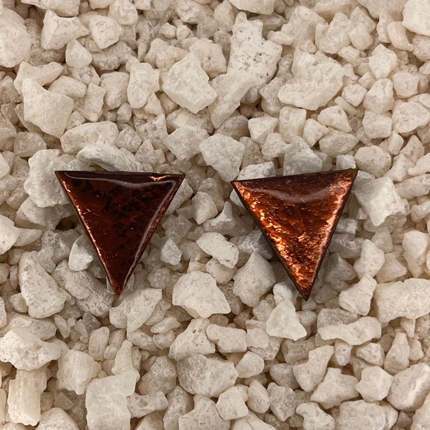 2cm Triangle wood earrings