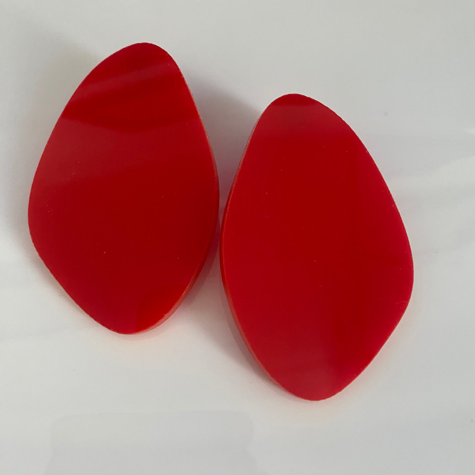 Wood resin stud earrings SA | Sybarite Accessories