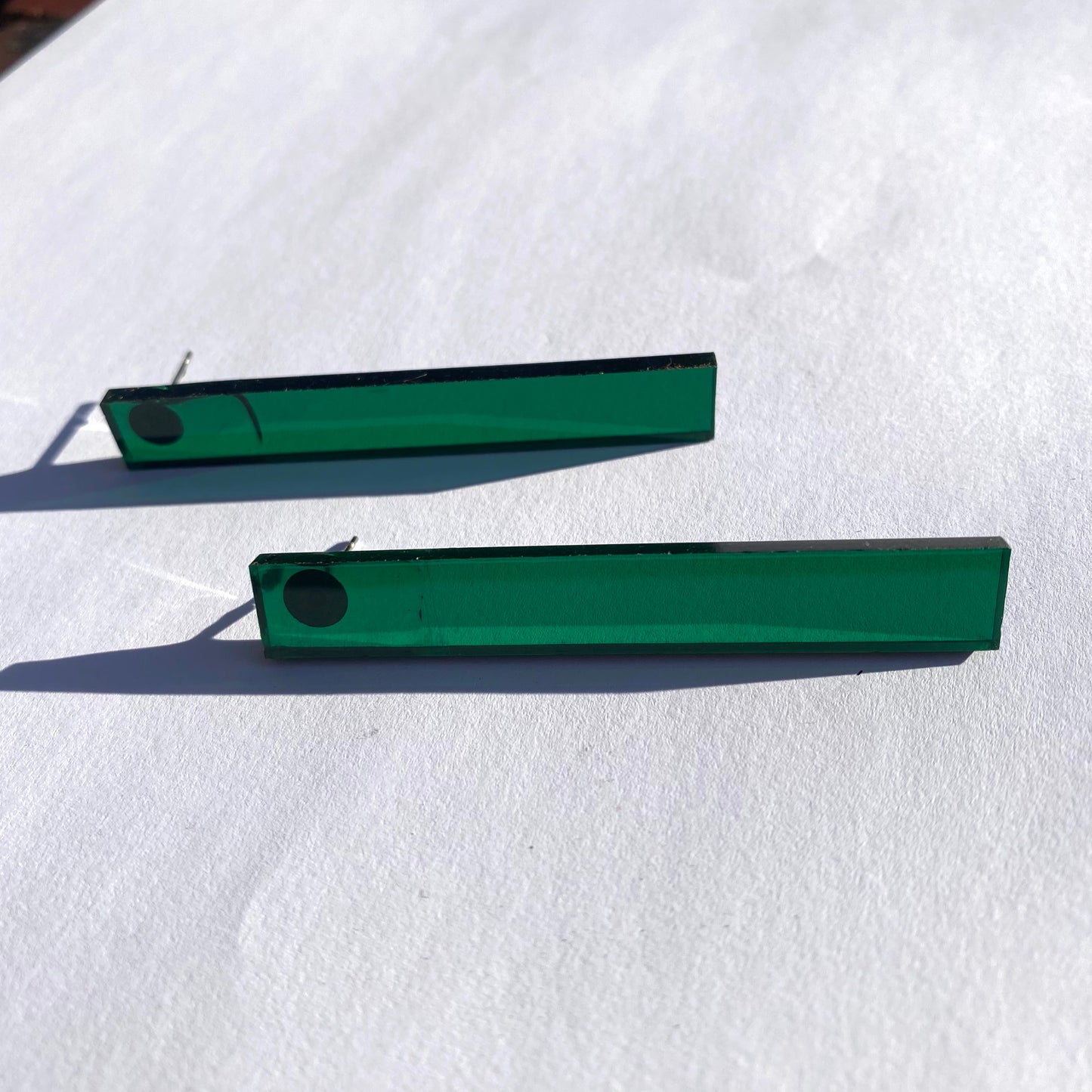 The Emerald Linear Acrylic Drop Earrings – 6.5cm