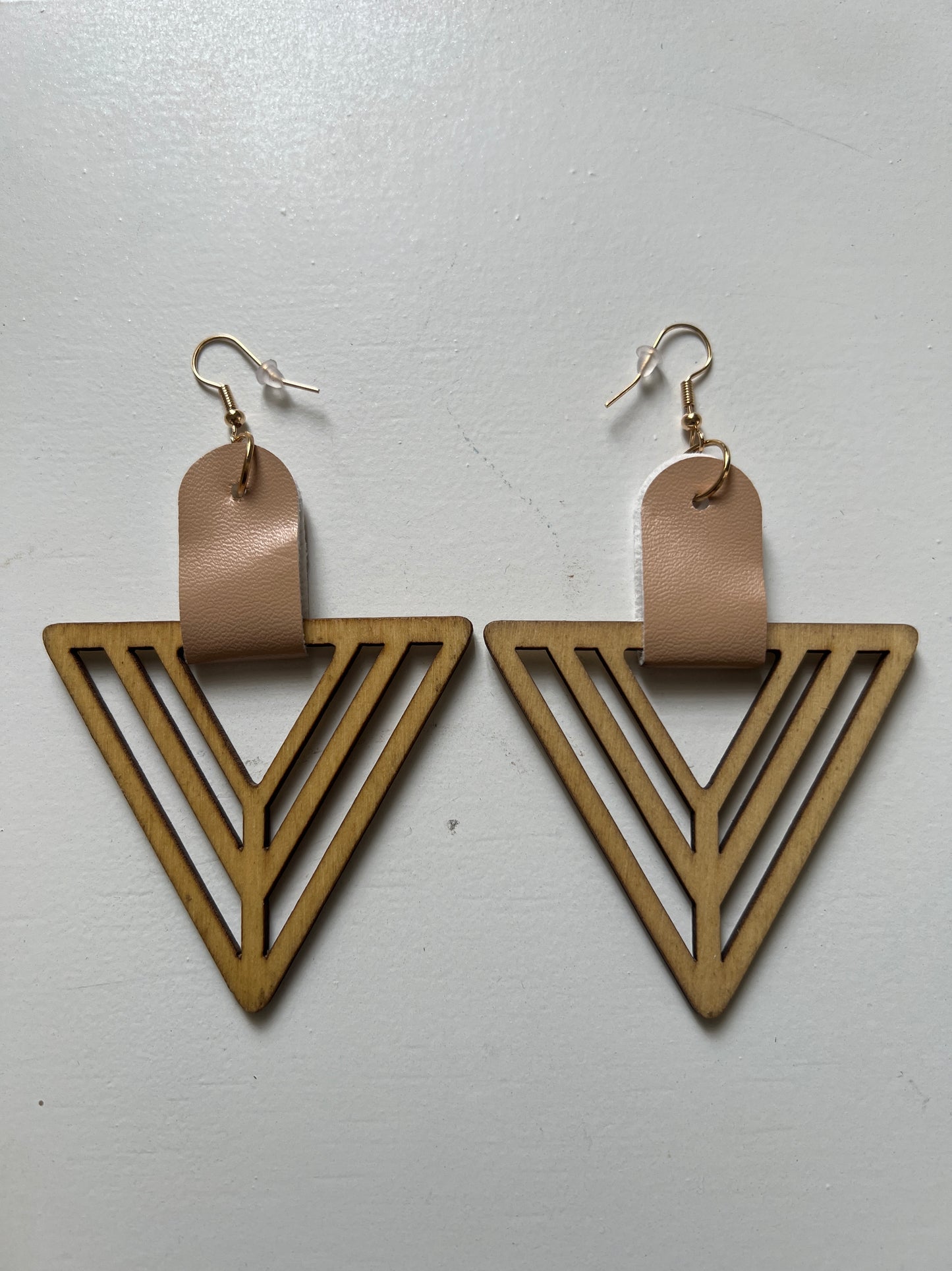 R30 Triangle earrings