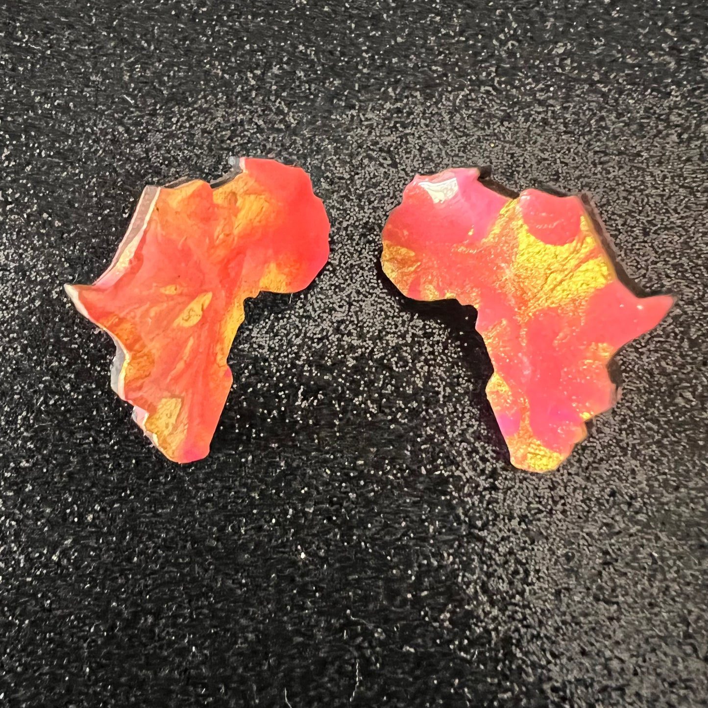 2cm Africa Map Earrings