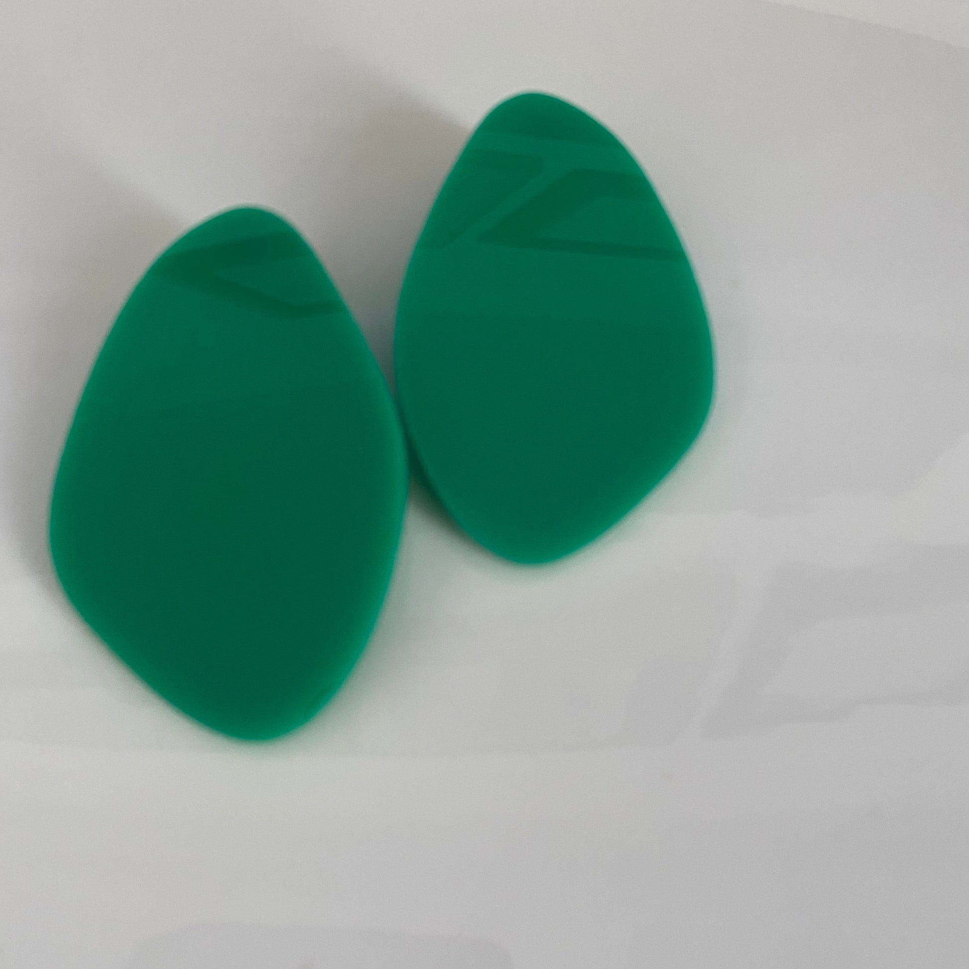 Wood resin stud earrings SA | Sybarite Accessories