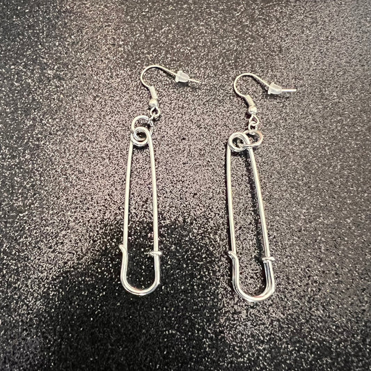 7cm Safety Pin Earrings