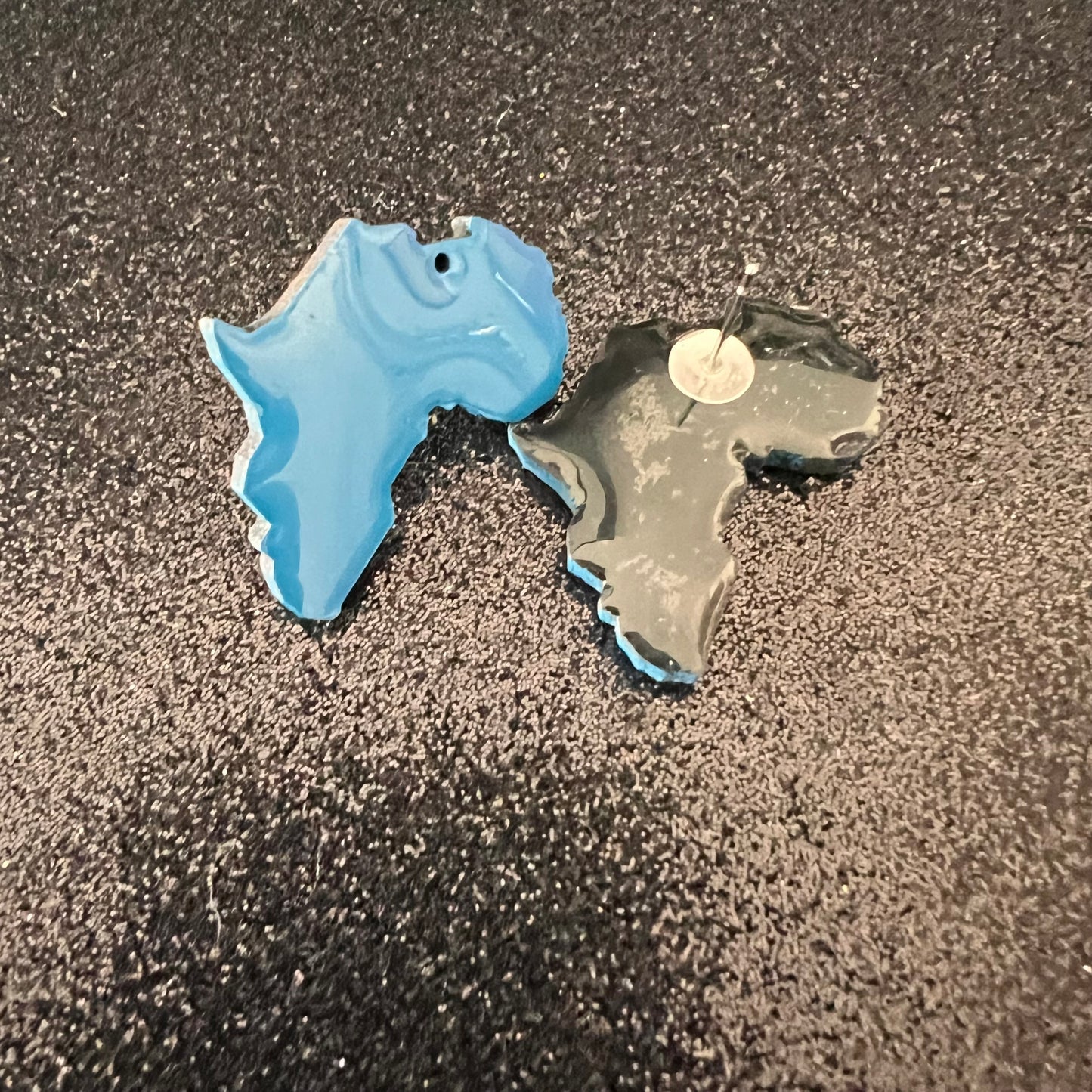 2cm Africa Map Earrings