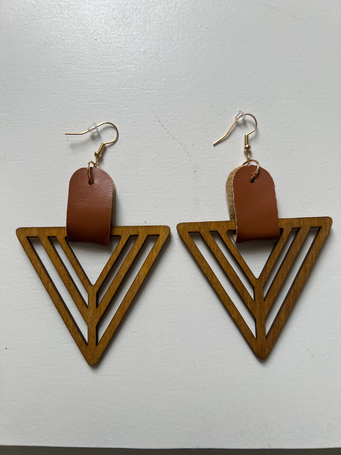 R30 Triangle earrings